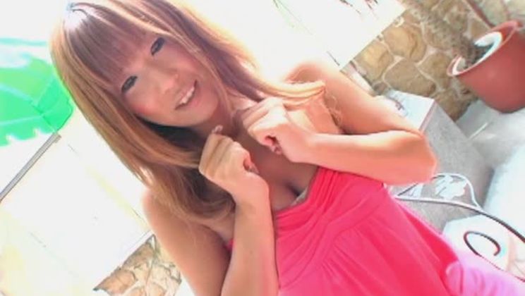 Die göttliche Japanerin Nao-2 bläst den Schwanz