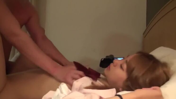 Göttliche orientalische Hure in einem richtig harten Fickvideo