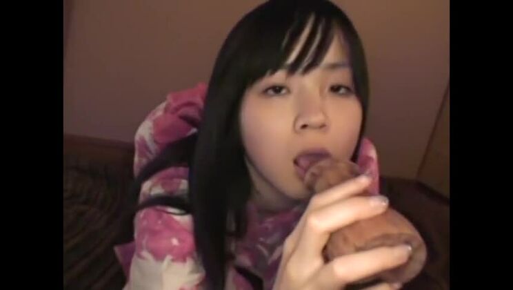 Verführerische Japanerin Sayaka Aida mit unglaublichen Nahaufnahmen