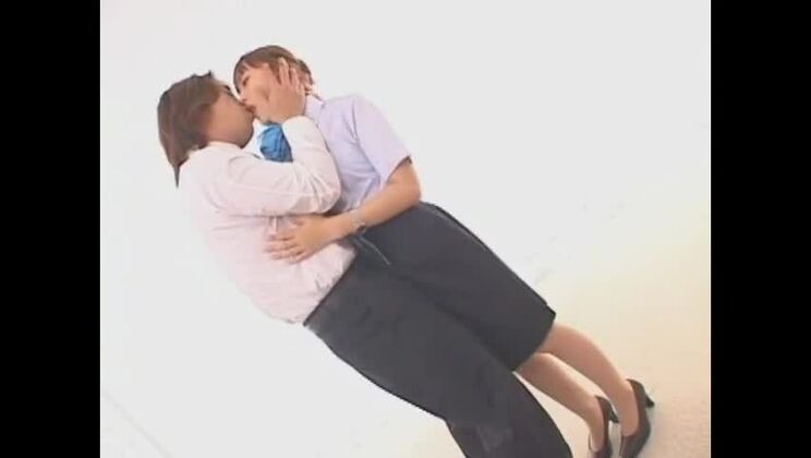 Verlockende Japanerin Natsumi Yoshioka