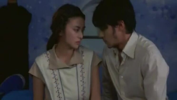 Nette Asiatin hat Spaß an einem Fetisch.