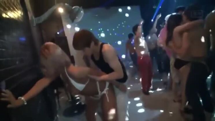 Göttlich-orientalische Dame