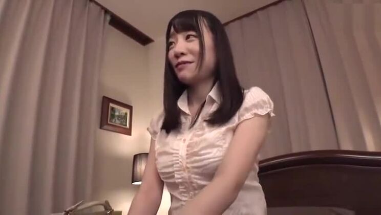 Überragende asiatische Schlampe