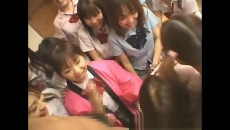 Unglaubliche japanische Huzzy-Performance in echtem Hardcore