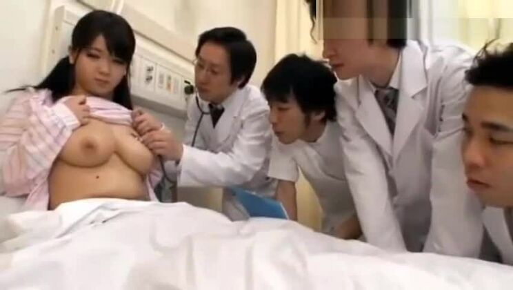 Bewundernswerter asiatischer Huzzy