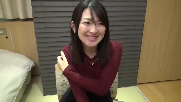 Attraktive Japanerin mit fantastischem Fetisch-Porn