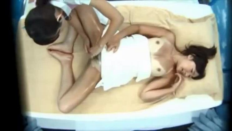 Unglaubliches japanisches Mädchen