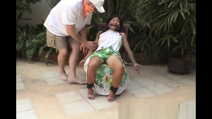 Wunderschöne asiatische Dame