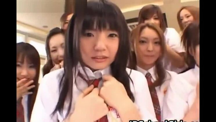 Heißes asiatisches Mädchen