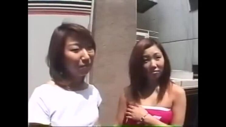 Atemberaubende japanische Dame