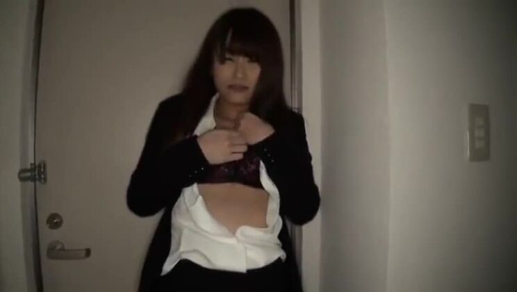 Göttliche asiatische Schlampe