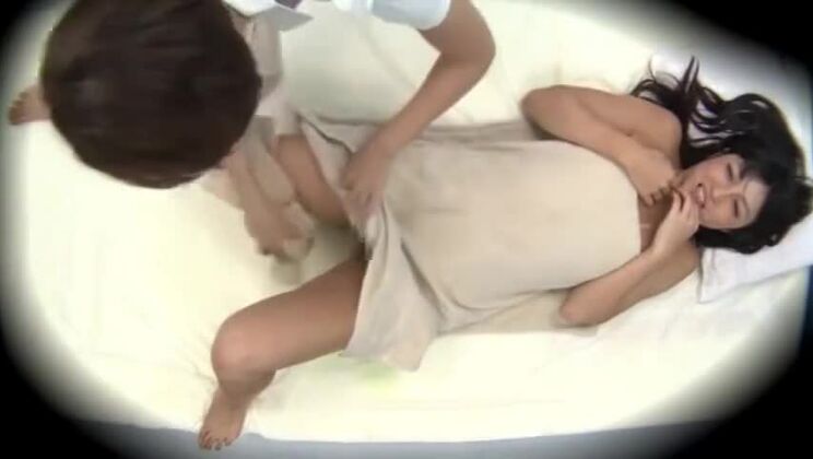 Atemberaubende japanische Hure