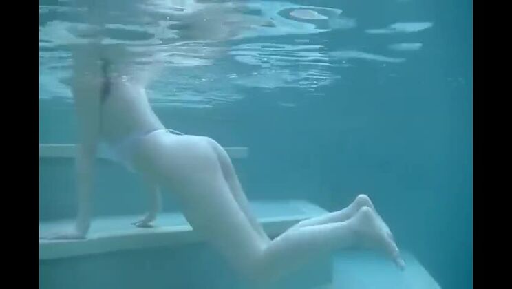 Wunderschöne Japanerin in einem wunderschönen Fetisch-Sexvideo