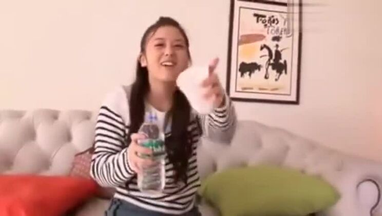 Charmante japanische Prostituierte tritt in einem erstaunlichen Amateur-Sexvideo auf