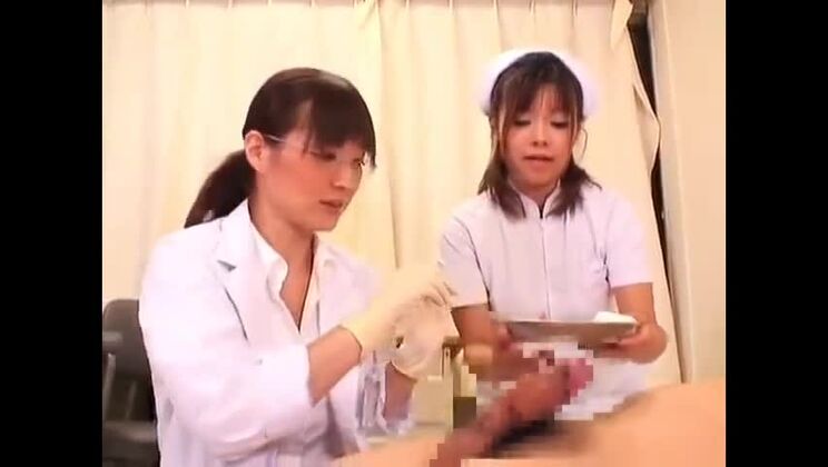 Göttliche japanische Frauen lieben Fetisch-Spaß