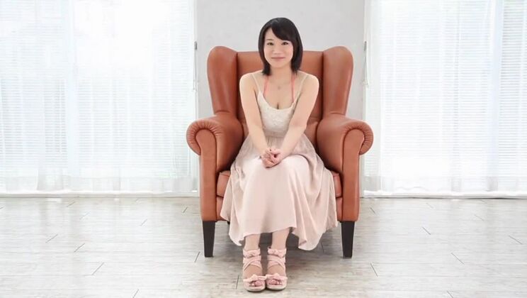 Asiatische Prostituierte erlebt extremen Gruppensex