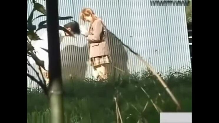 Unglaubliches asiatisches Mädchen verkörpert ihren Fetischtraum