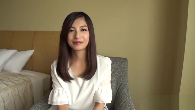 göttliches orientalisches Mädchen