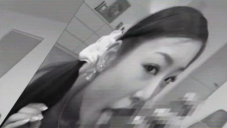 Göttliche japanische Schlampe