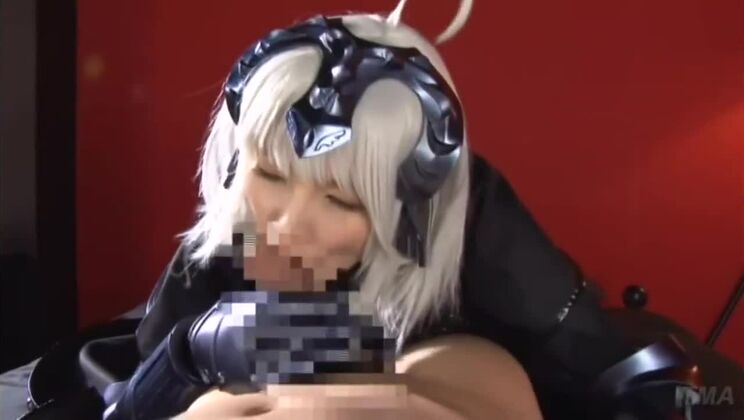 Verführerische, vollbusige Japanerin