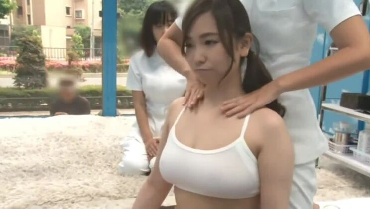 Reizende Japanerin in einem echten Hardcore-Video