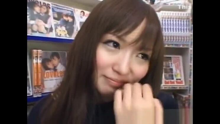 Niedliche, haarige japanische Torte