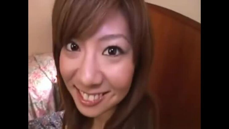 Pornostar-Sexvideo mit Praew und Aki Katase