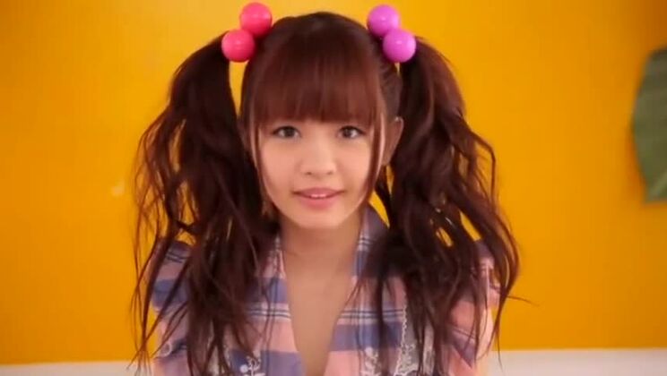 Atemberaubende, vollbusige Japanerin Rimu Sasahara