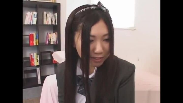 Chakuero Idol Premier AV-Debüt