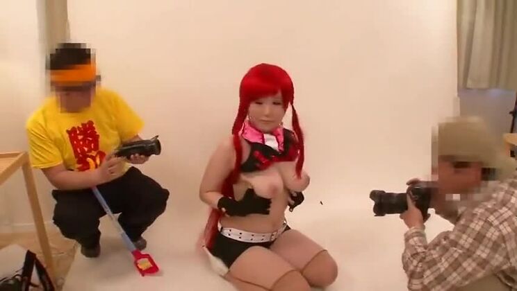 Ein entspanntes japanisches Mädchen bekam einen Samenerguss direkt in den Mund.