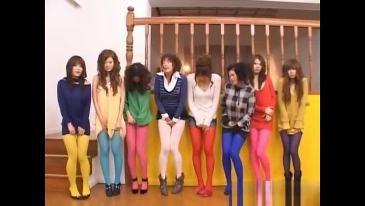 Asiatische Puppen erhalten Nachhilfe in ihrem sexy Teil 6