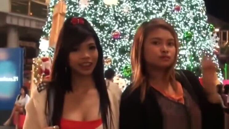 mollige asiatische Amateurin, vollgestopft mit Schwanz