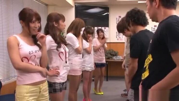 Bestes Porno-Video mit Babes, neueste Version, schau es dir an