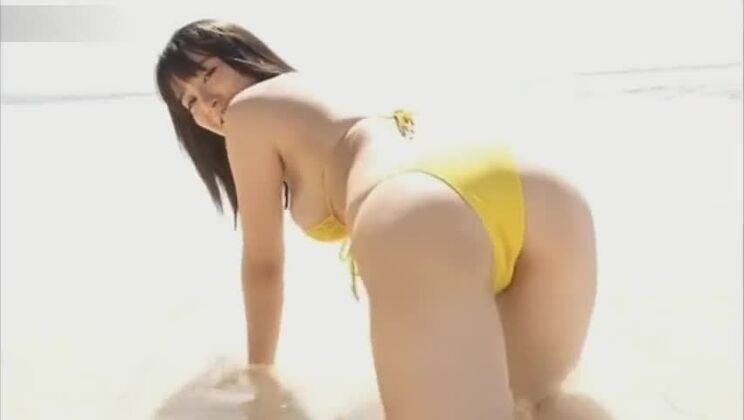 Japanisches Bikini-Model ohne Nacktheit und Sex