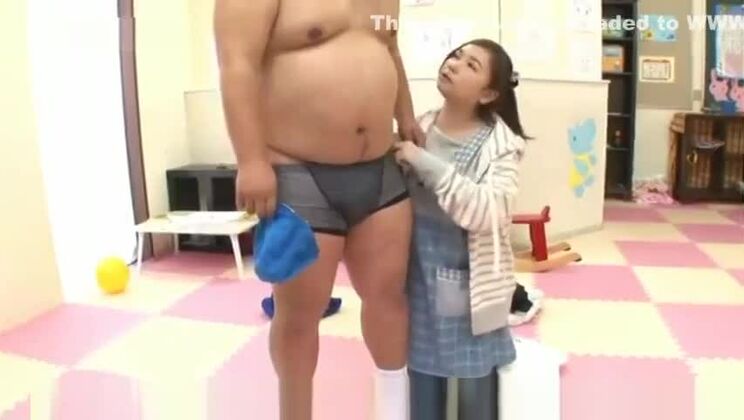 Unglaublicher XXX-Film mit kleinen Brüsten – genau das Richtige für dich!