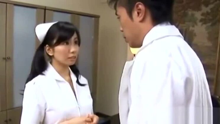 Blowjob asiatische Krankenschwester