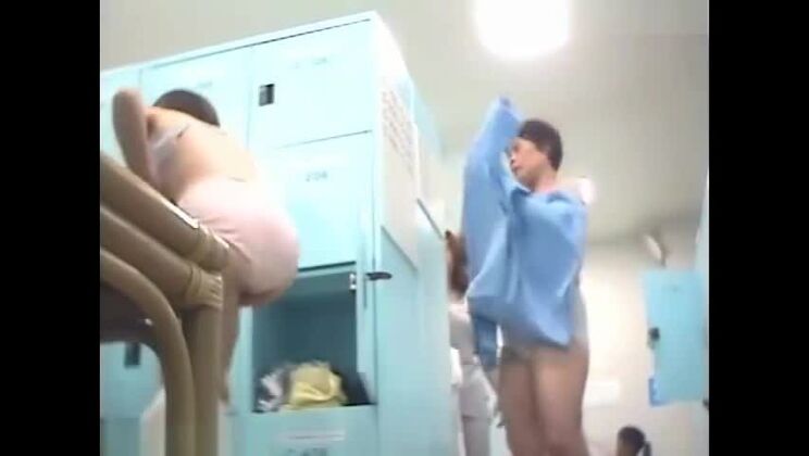 Amateur-Handykamera-Voyeurismus im Badezimmer