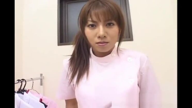 Aki Yatoh – Süße asiatische Krankenschwester zeigt sich, Teil 4