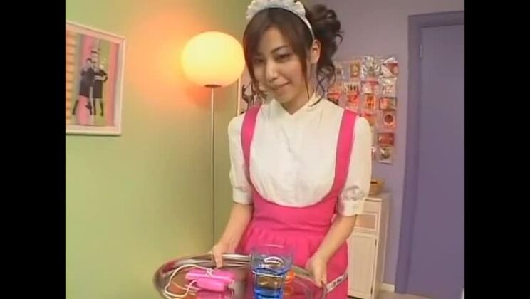 Die atemberaubende Japanerin Miyuki Yokoyama in einem JAV-Video mit den besten Dildos/Spielzeugen und Masturbations-/Onanie-Inhalten.