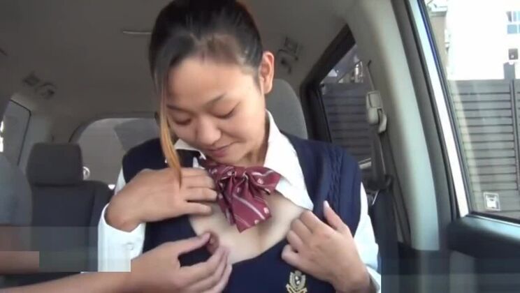 Asiatische Schülerin gefickt