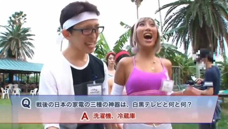 Ausgezeichneter Pornofilm mit großen Brüsten, unbedingt ansehen!