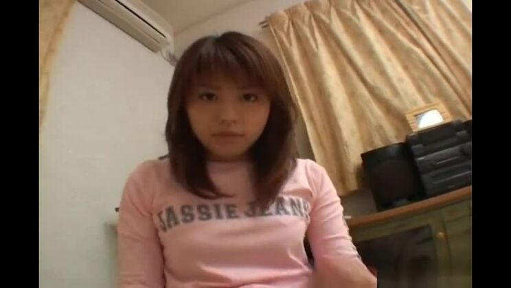 Verrückte japanische Schlampe in einem JAV-Clip mit fantastischen großen Titten und Blowjob/Fera