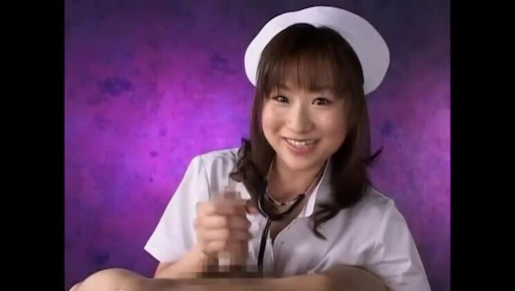 Geile japanische Schlampe in Amazing Nurse, Cumshot JAV-Video