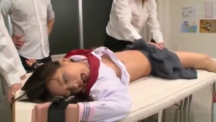 Unglaubliche japanische Erwachsenenvideos werden Sie fesseln