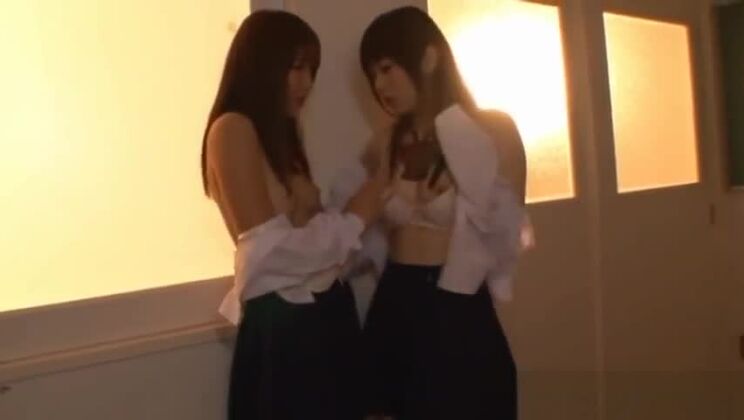 Super sexy japanische Schulmädchen Teil 3