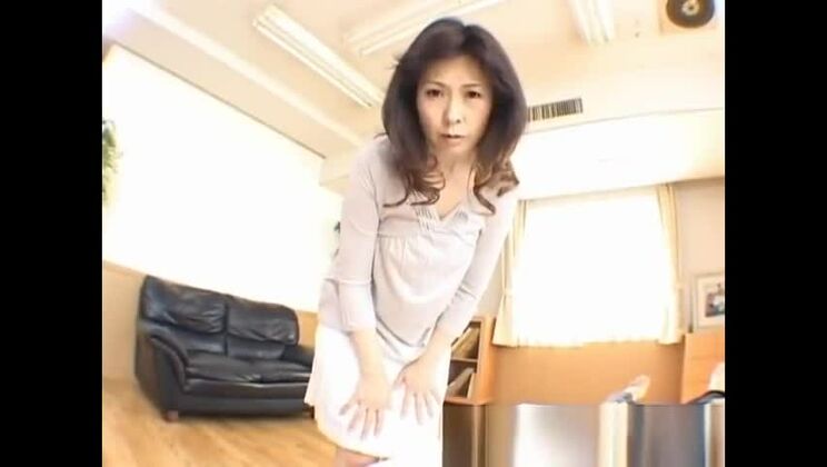 Hitomi Kurosaki, asiatische Puppe, Teil 3