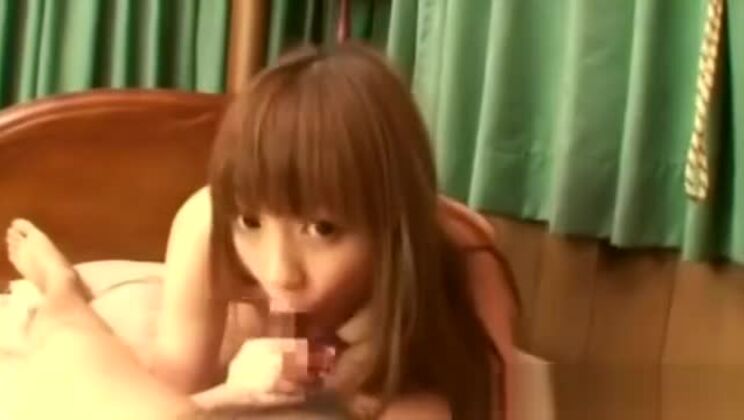 Geile Japanerin wird gefickt
