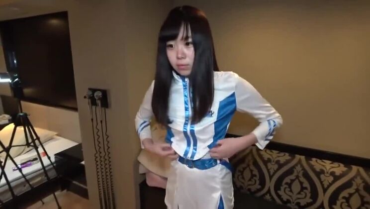 Atemberaubende Erotikszene mit einer unglaublich hübschen, verrückten Asiatin.