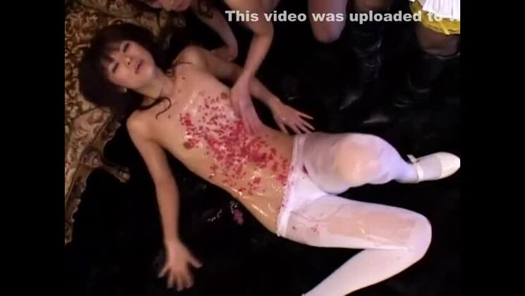 Verrückte japanische Hure Erin Tohno, Rei Kitajima, Rimu Himeno in erstaunlichem Fingering, Dessous JAV-Clip