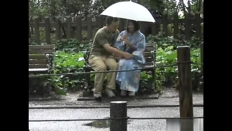 Heißeste japanische Hure in geiler Outdoor-Cosplay-JAV-Szene